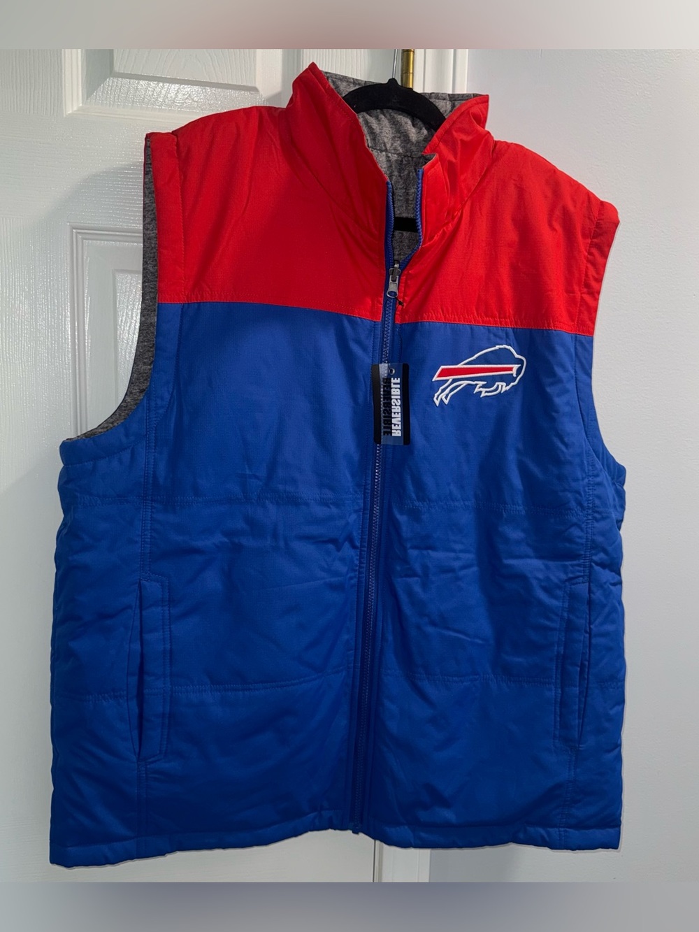 Buffalo Bills NWT Reversible Puffer Vest